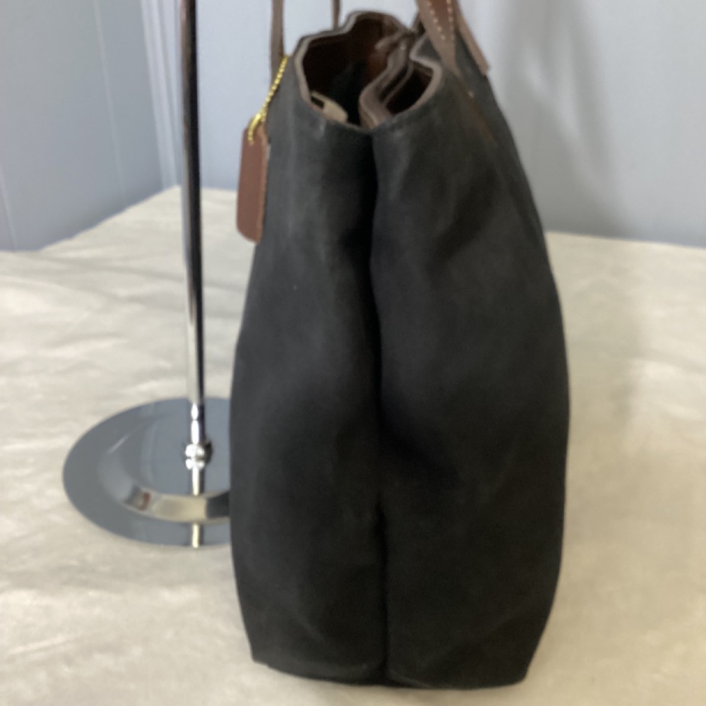 Coldwater Canyon Genuine Suede Leather XL Tote - Picture 7 of 13